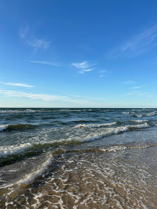 Salt Water Mayflower Beach in Dennis, Massachusetts Print